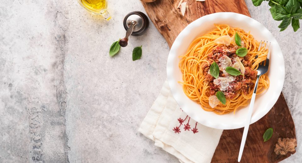 pasta spaghetti bolognese tasty appetizing italia 2025 03 27 02 01 08 utc