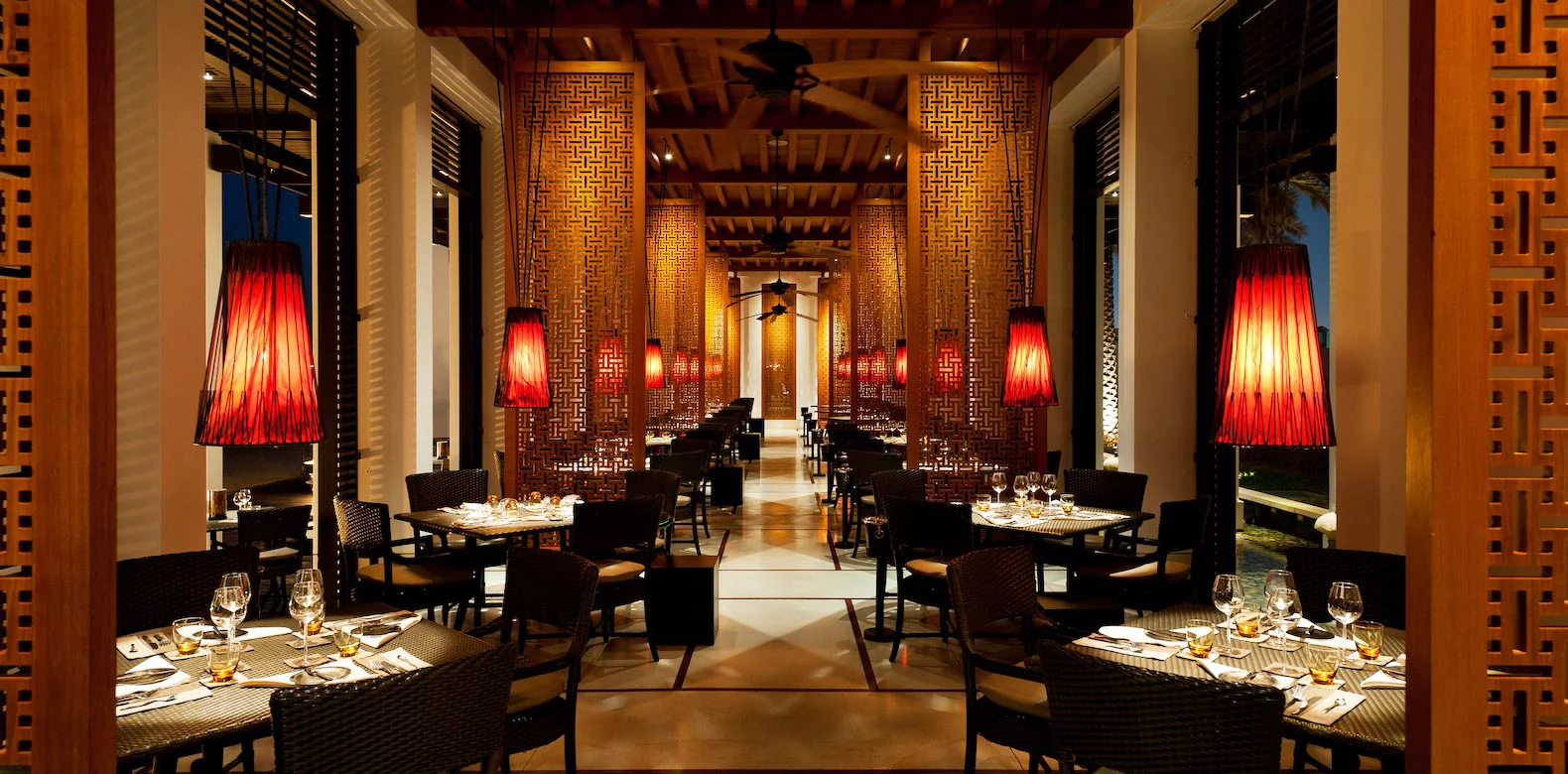 CMU Dining The Beach Restaurant Interior