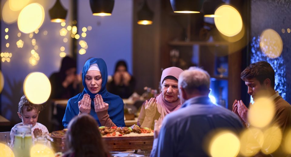 in a modern restaurant setting a european islamic 2025 01 15 16 10 30 utc