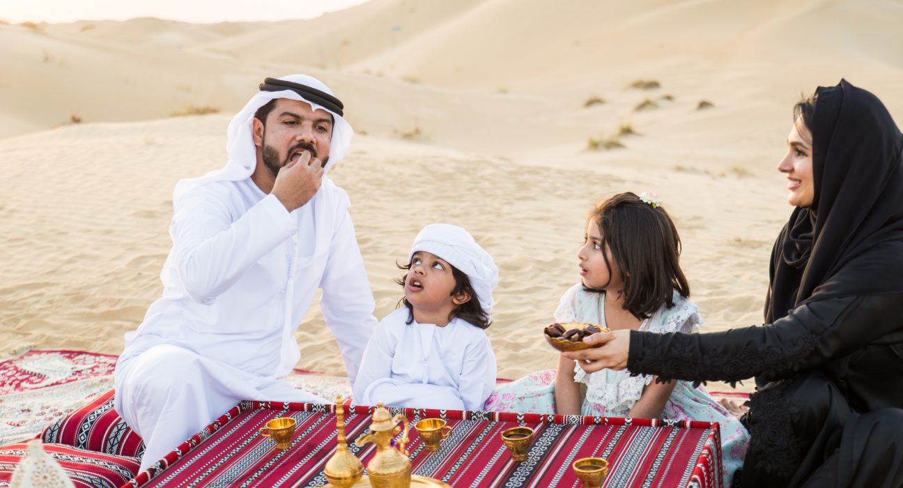 arabian family in the desert 2025 04 01 01 16 26 utc