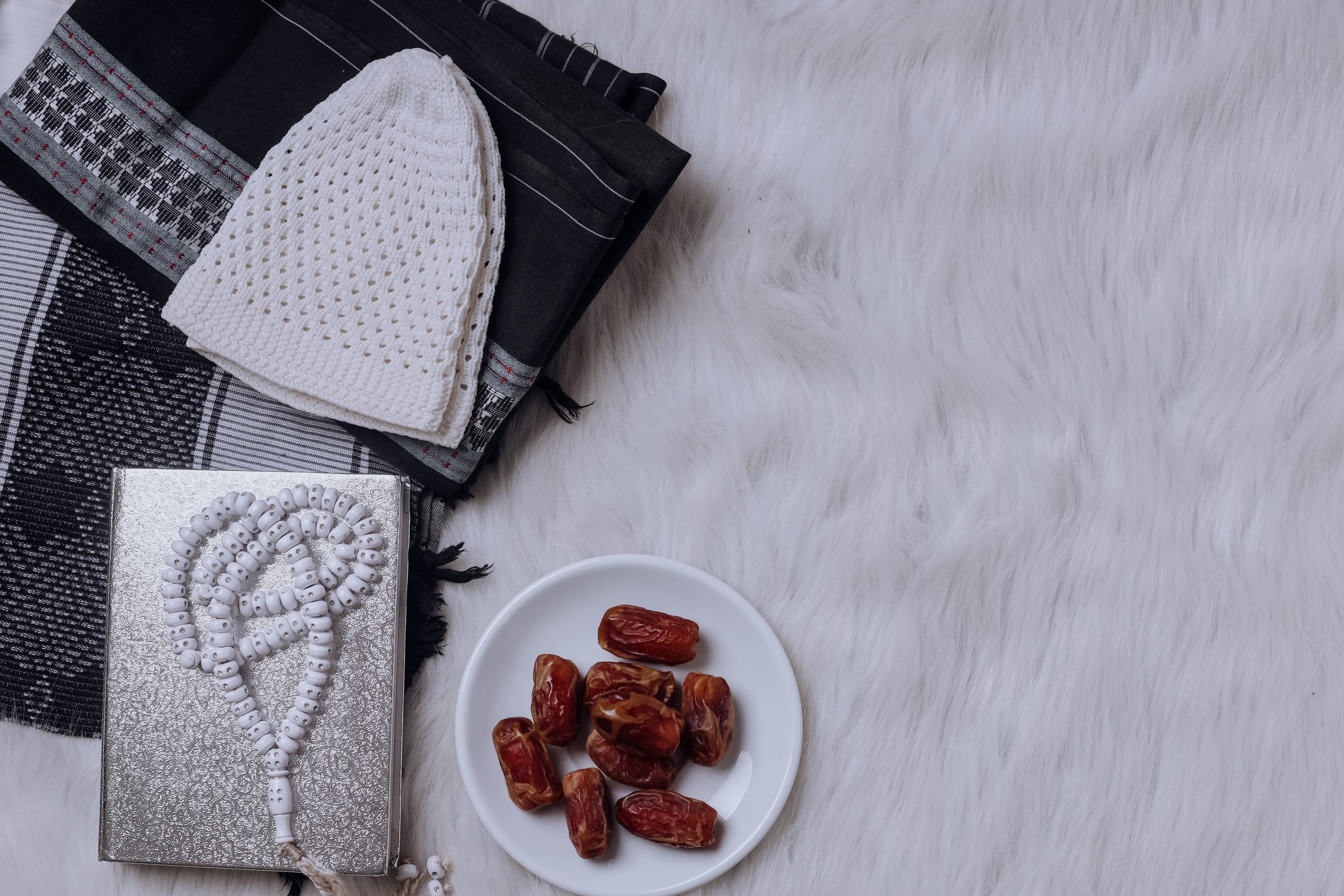 iftar and breakfasting at ramadan 2025 03 31 09 57 14 utc scaled