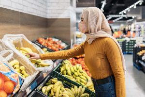 muslim woman in the supermarket 2024 10 15 06 36 14 utc
