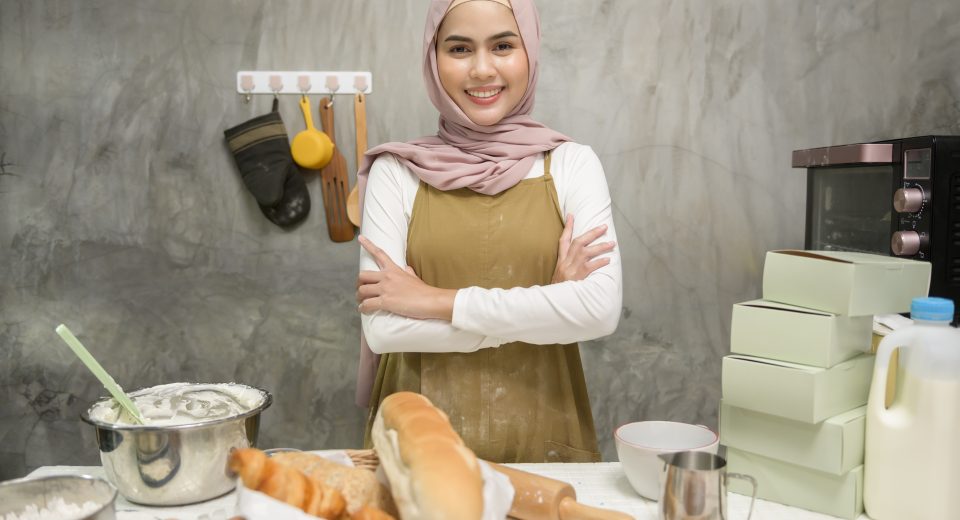 muslim woman is baking in her kitchen 2024 12 22 23 18 26 utc