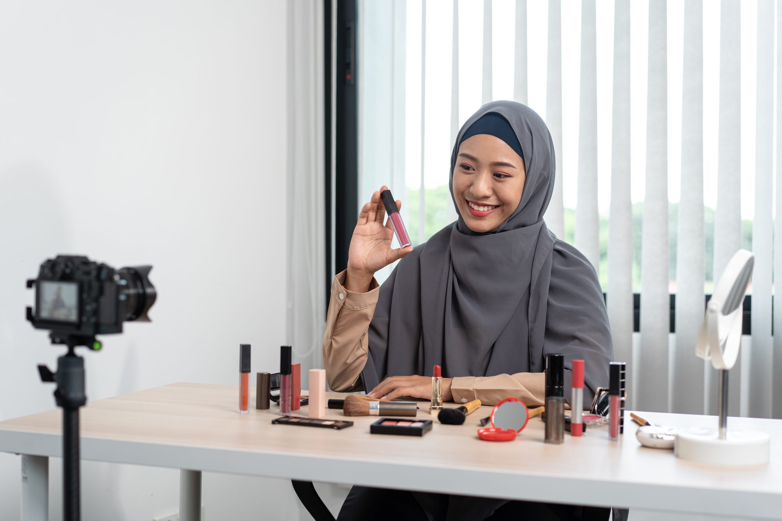 woman muslim blogger is present make up tutorial b 2025 01 09 03 24 49 utc scaled